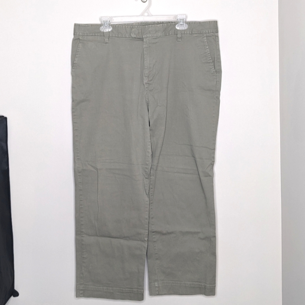 Eddie Bauer Mercer Fit Tan Pants 18